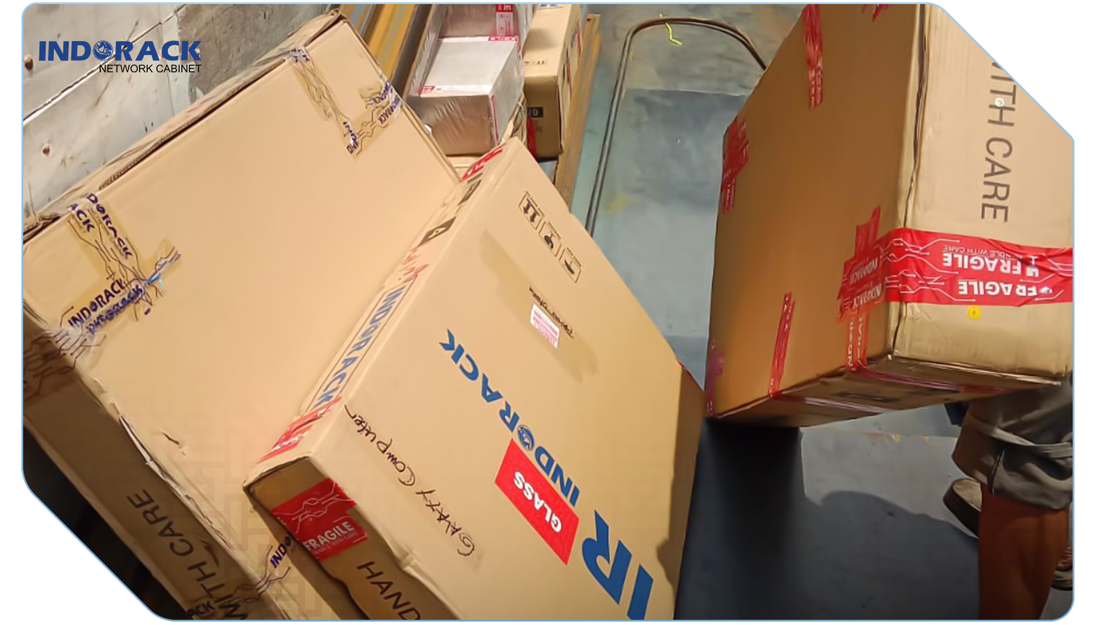 Pengiriman Rack Server 20U